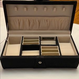 Mele & Co Jewelry Case